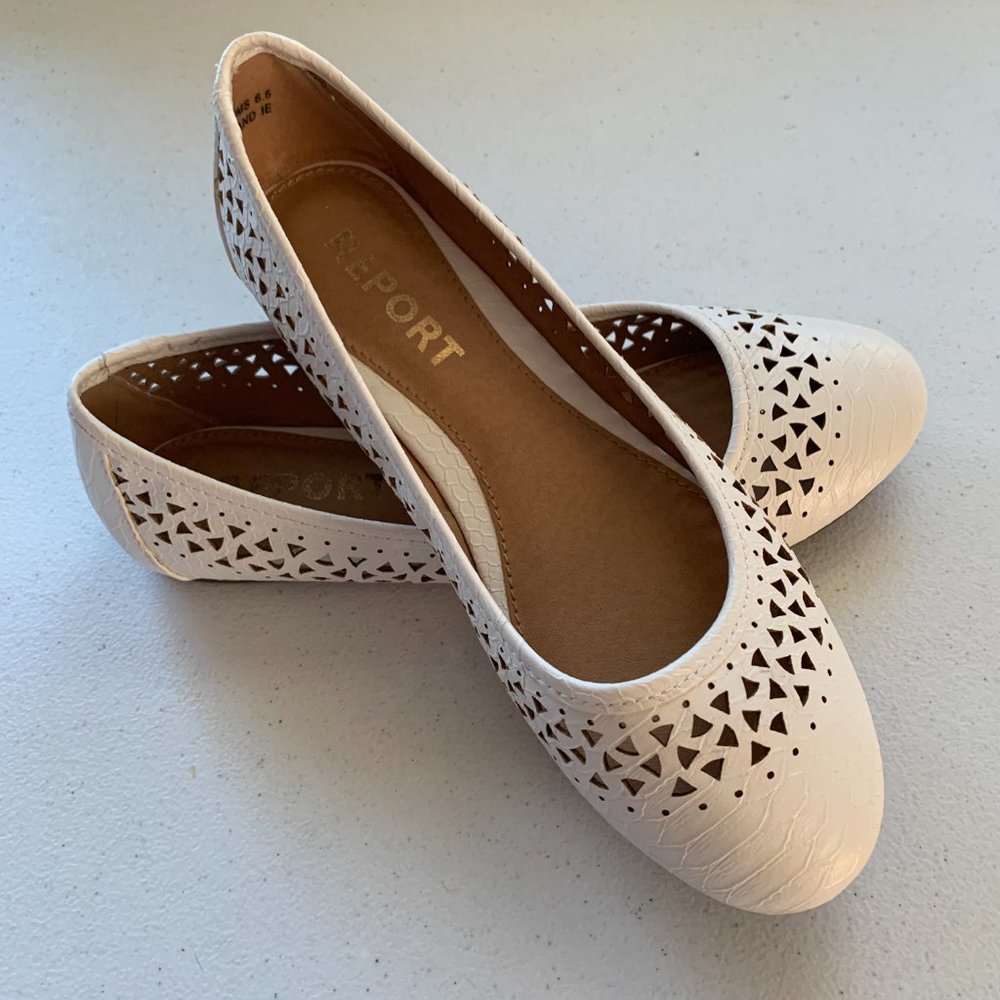 REPORT White Ballet Flats with Cutout Details Size 6 1/2 New!